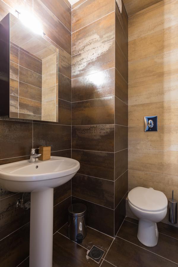 Stylish And Spacious 2Bd - Thiseio By Upstreet Atene Esterno foto
