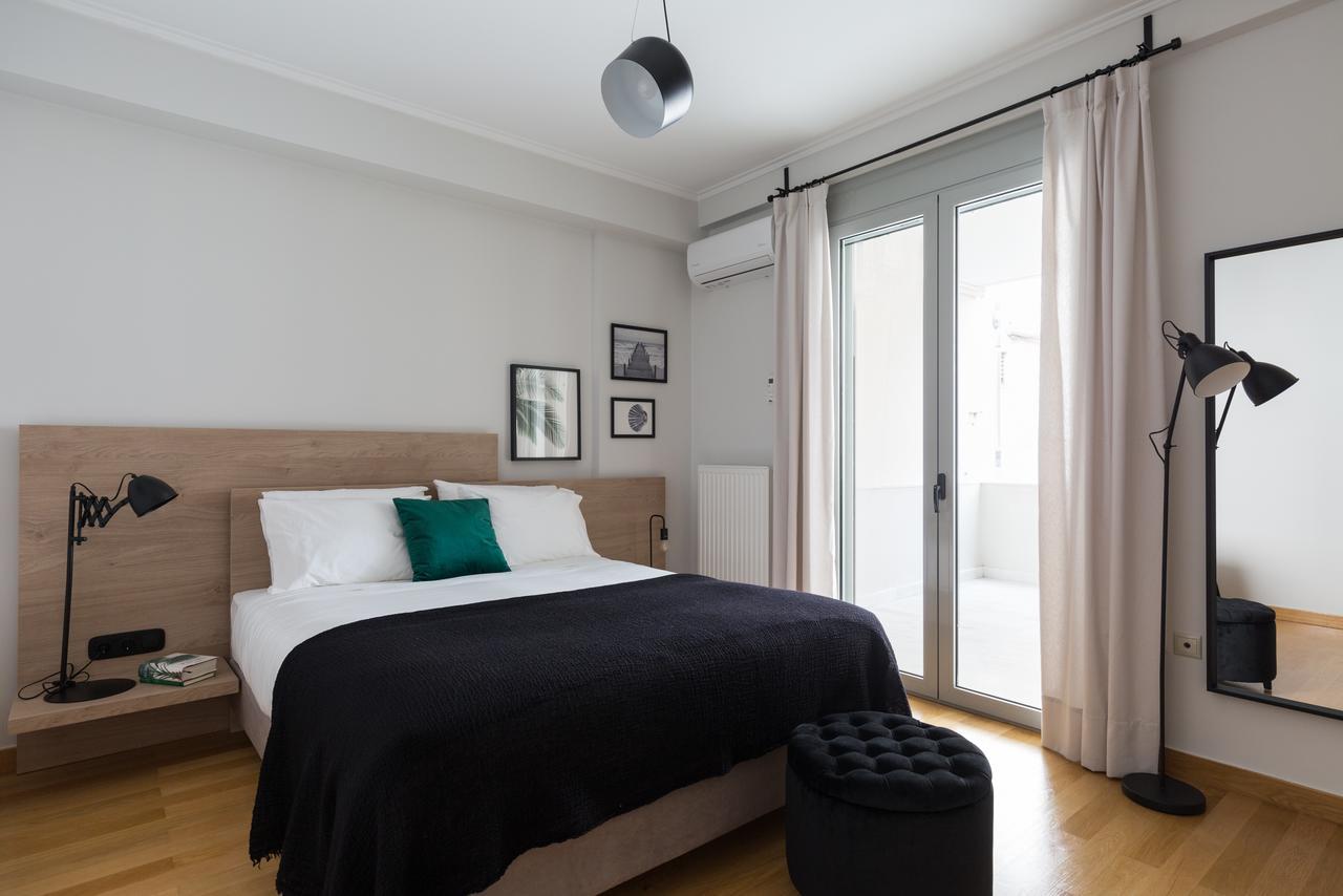 Stylish And Spacious 2Bd - Thiseio By Upstreet Atene Esterno foto
